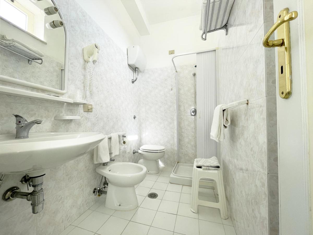 Hotel Reginella 산트아구타수이두에골피 외부 사진