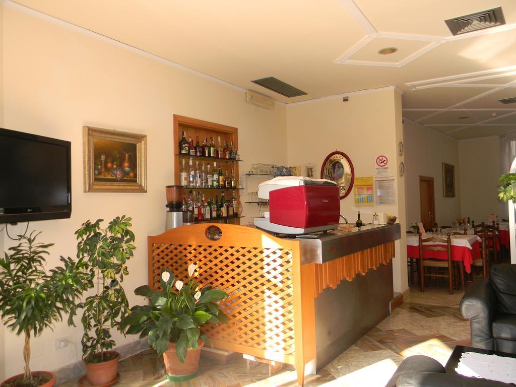 Hotel Reginella 산트아구타수이두에골피 외부 사진