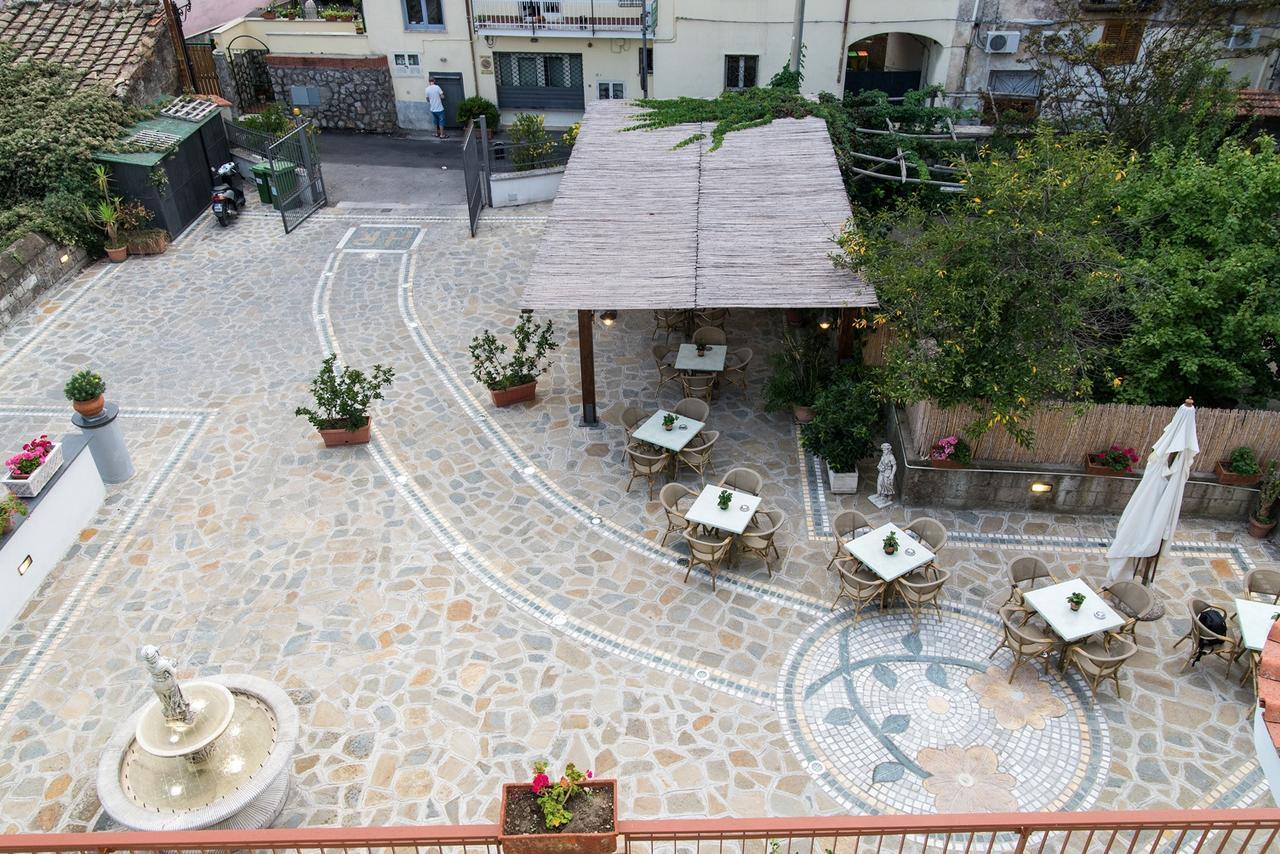 Hotel Reginella 산트아구타수이두에골피 외부 사진